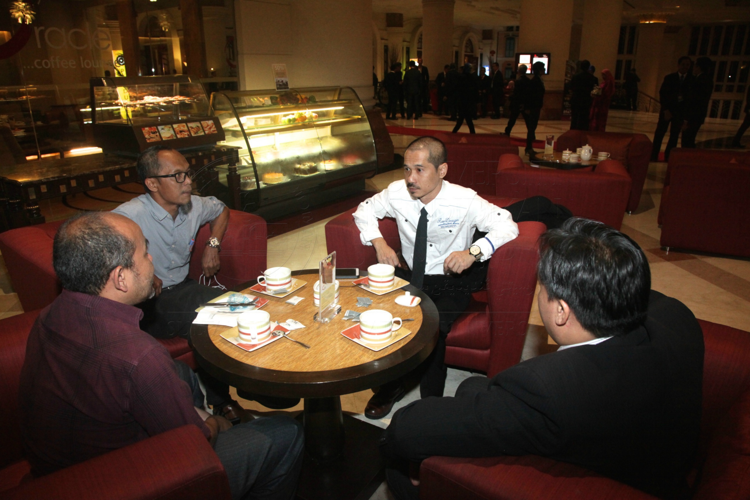 PRO15 147 AKN IMG 1206